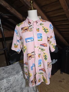 Source Unknown Pink Hawaiian Print Button-Up Shirt